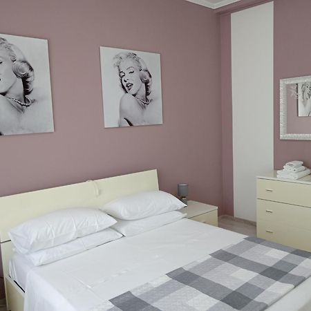 Appartamento Mari Mari Casale Monferrato Bagian luar foto