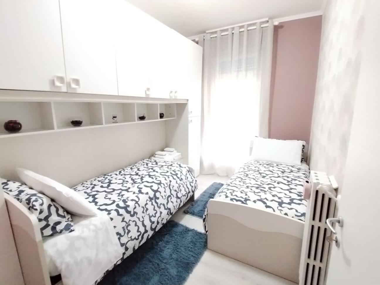 Appartamento Mari Mari Casale Monferrato Bagian luar foto