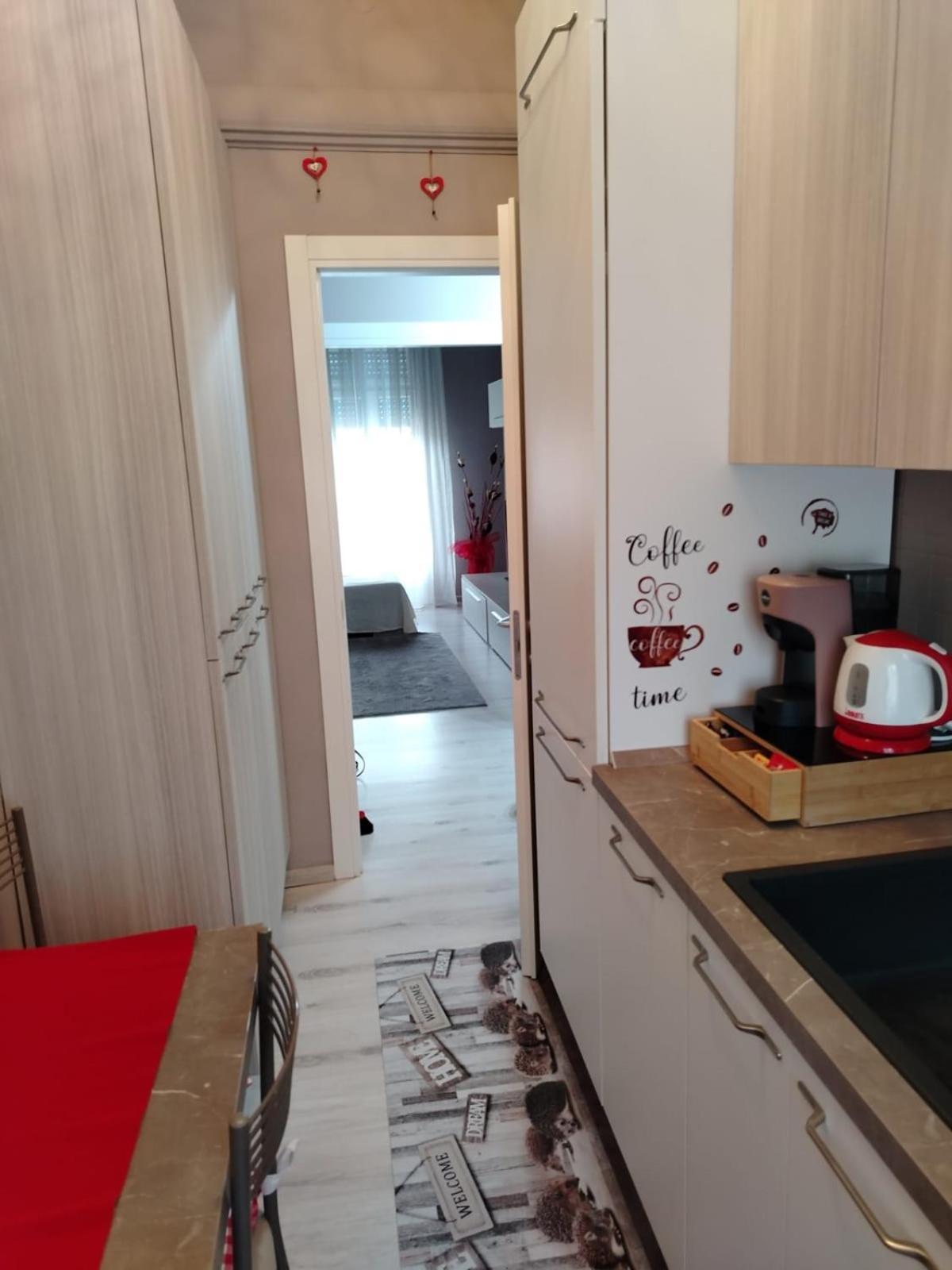 Appartamento Mari Mari Casale Monferrato Bagian luar foto